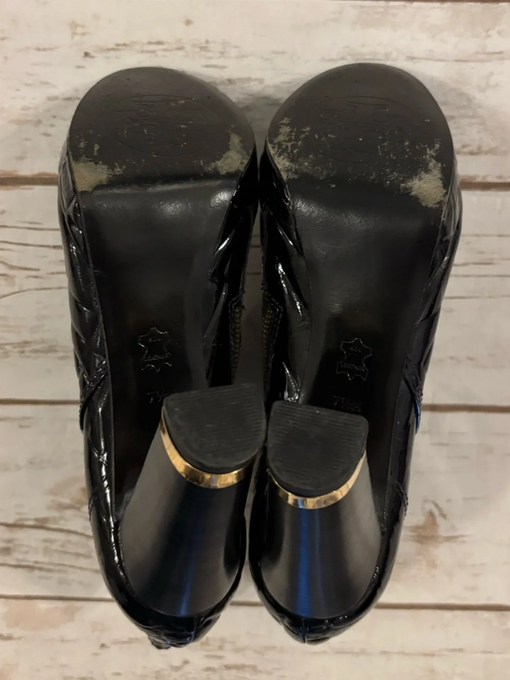 Tory Burch Leigh croc-embossed patent leather ankle boots gold-tone hardware